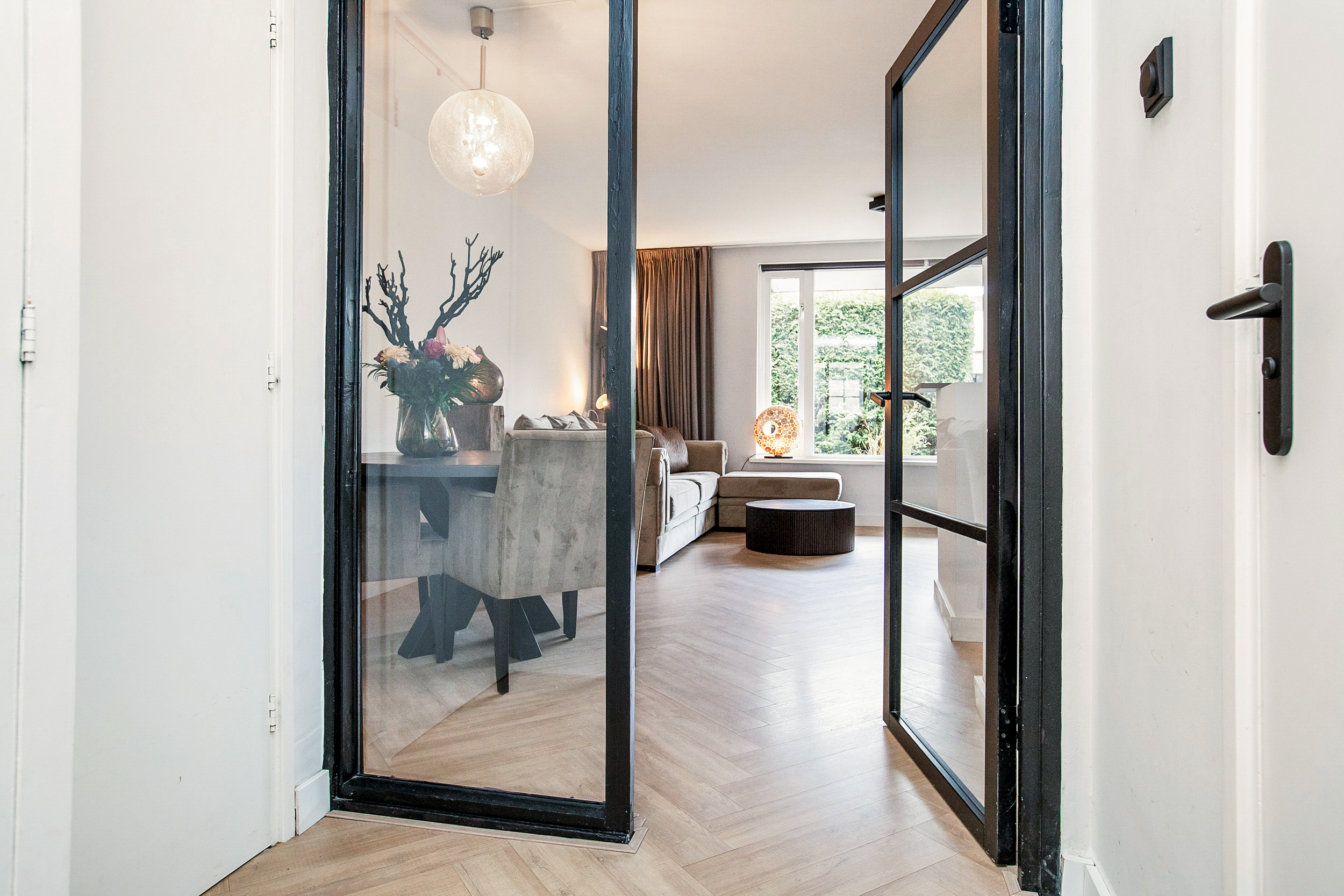 Van den Berghlaan 295 , 2132 AH Hoofddorp 1